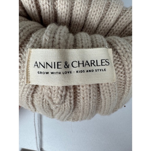 Annie & Charles Kids Knit Beanie Hat with Embroidered Bear Applique snow cold - Picture 6 of 6